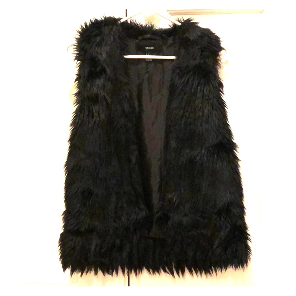 Forever 21 RockOn Faux Fur Vest - small